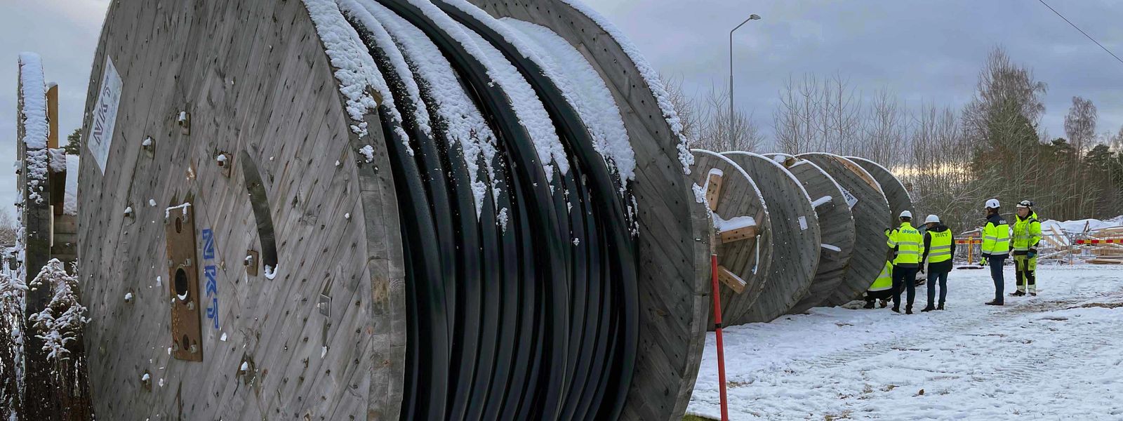 cable drums outdoor snow